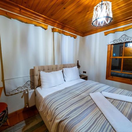 Bed and Breakfast Utku Konagi Бартын Экстерьер фото